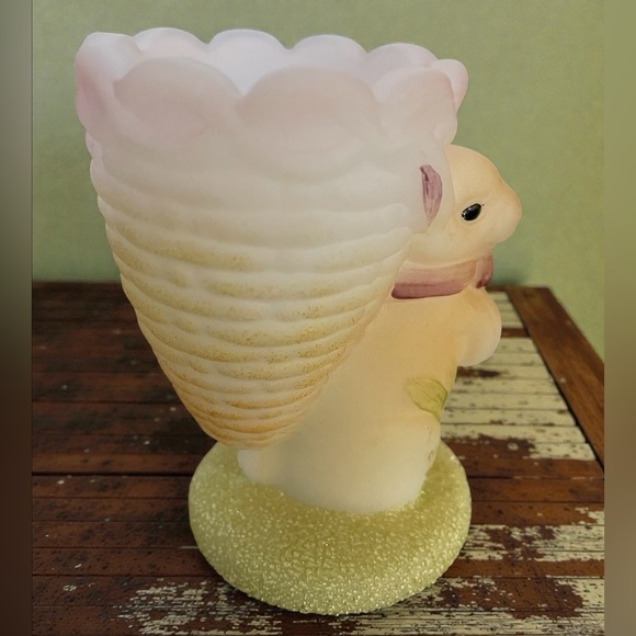 Fenton Hand Painted Satin Glass Bunny Egg Cup Signed - Picture 2 of 5